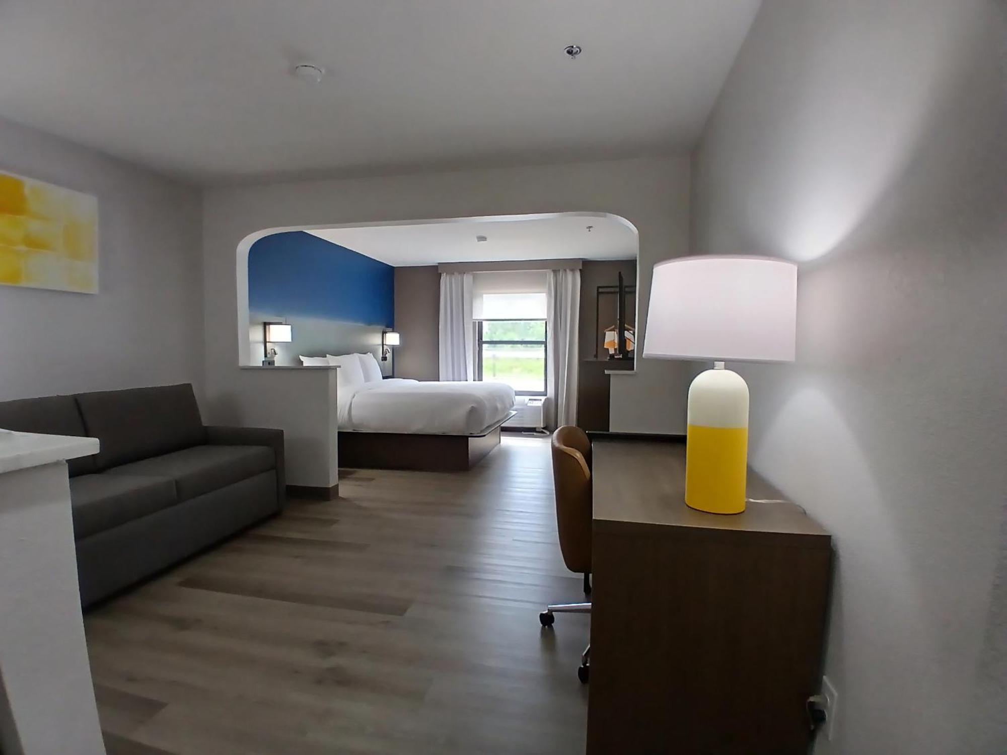 Comfort Inn Near Downtown & Blue Ridge Pkwy Marion Buitenkant foto