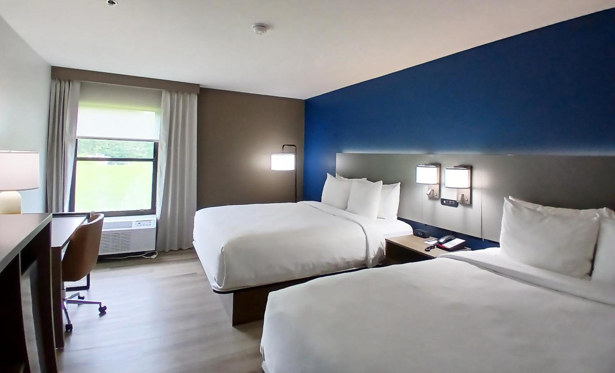 Comfort Inn Near Downtown & Blue Ridge Pkwy Marion Buitenkant foto